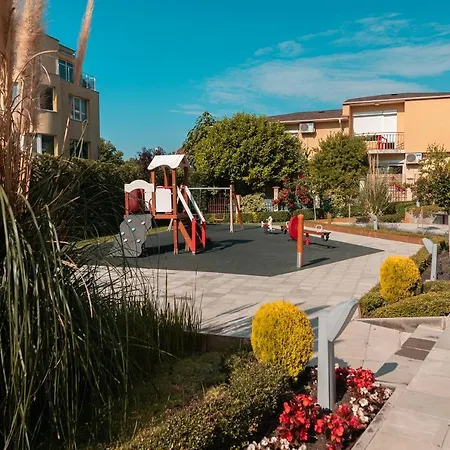 Onda - Coral Complex With Parking & Pool * Varna