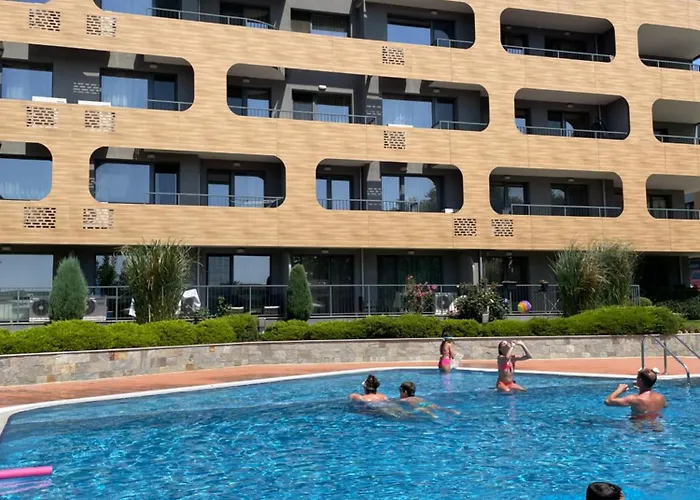 Onda - Coral Complex With Parking & Pool * Varna